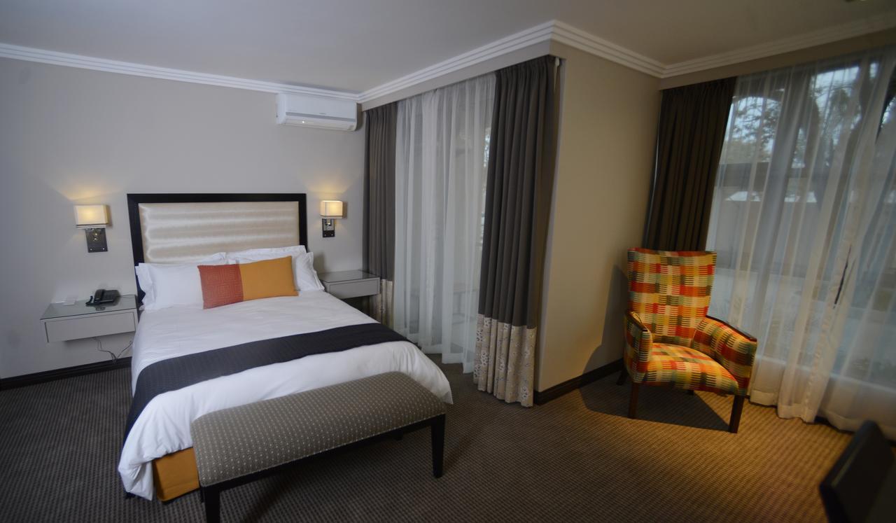 Regent Hotel City Gaborone Exteriör bild
